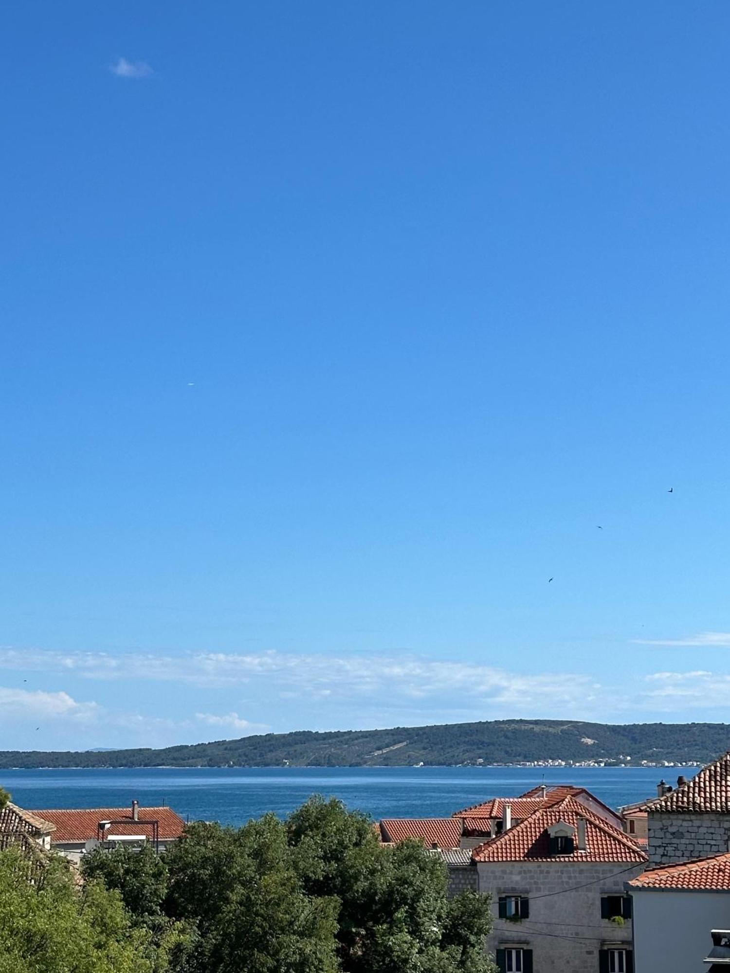 Bee House Suite - Brand New Apartment 100 M From Sea Kaštela Extérieur photo