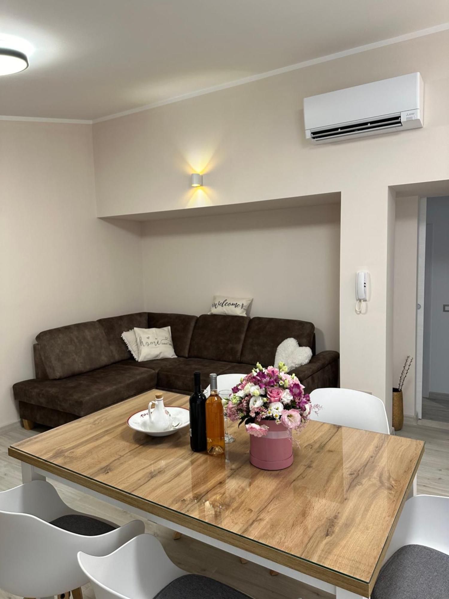 Bee House Suite - Brand New Apartment 100 M From Sea Kaštela Extérieur photo