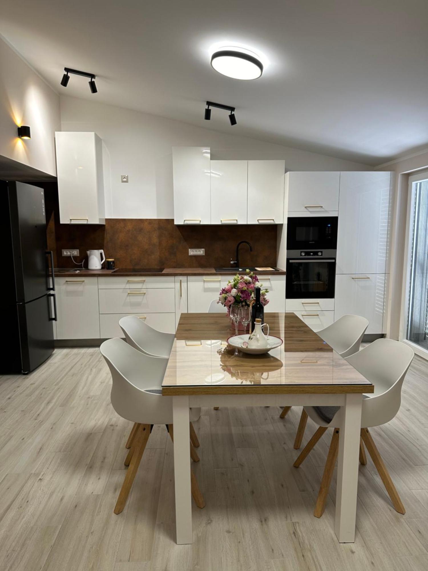 Bee House Suite - Brand New Apartment 100 M From Sea Kaštela Extérieur photo